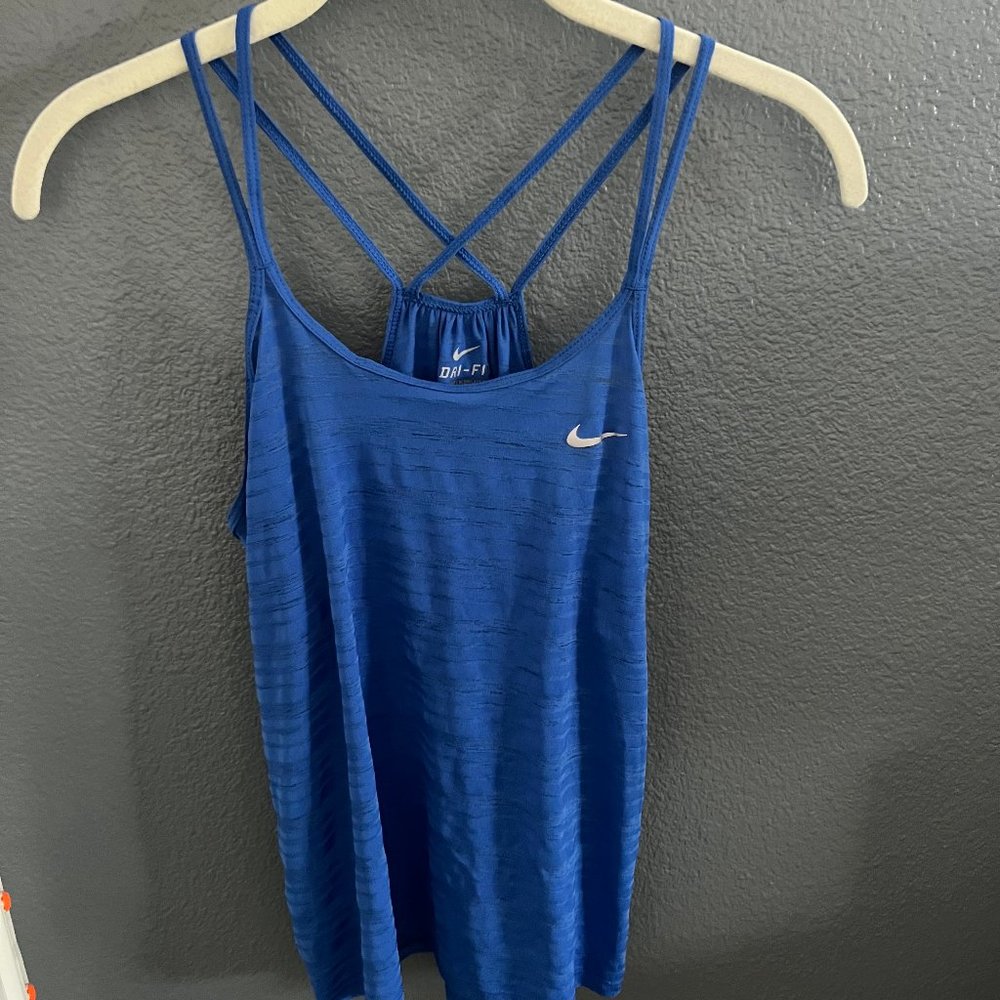 Nike Women's DriFit Blue Featherlight Tank Size XS